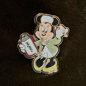Minnie Mouse Nurse Enamel Pin Disney - 2004 Vintage Disney Pin
